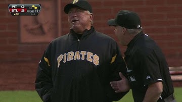 PIT@STL: Sanchez, Hurdle tossed after hit-by-pitch