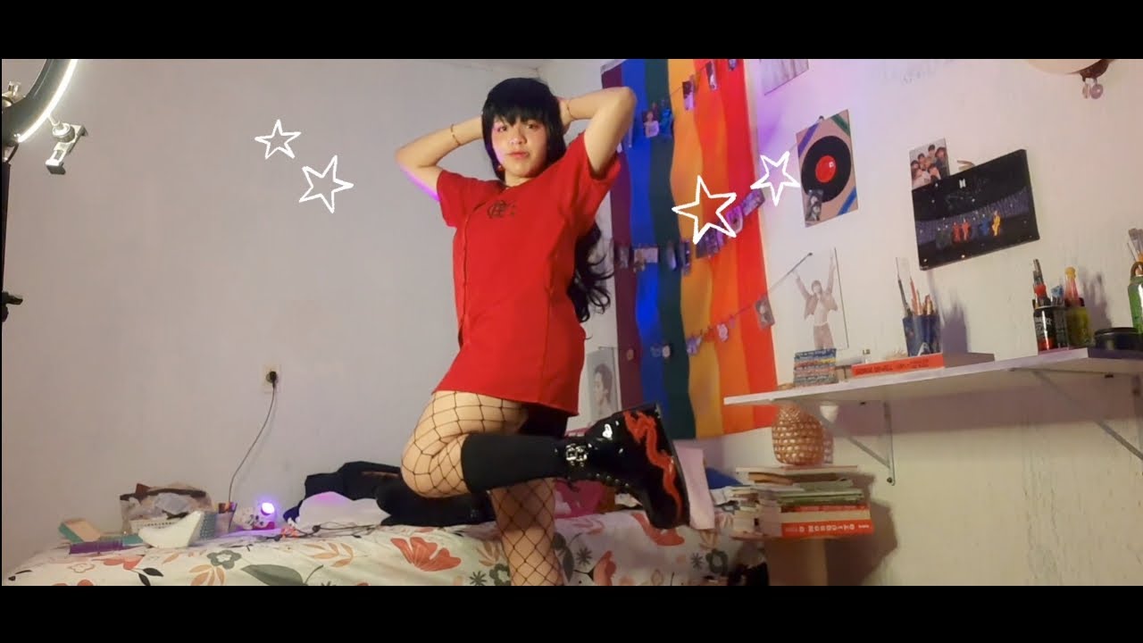 Se arrumando para trocar presentes de fim de ano! 💖