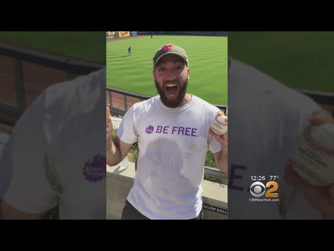 Musician Catches Yankee