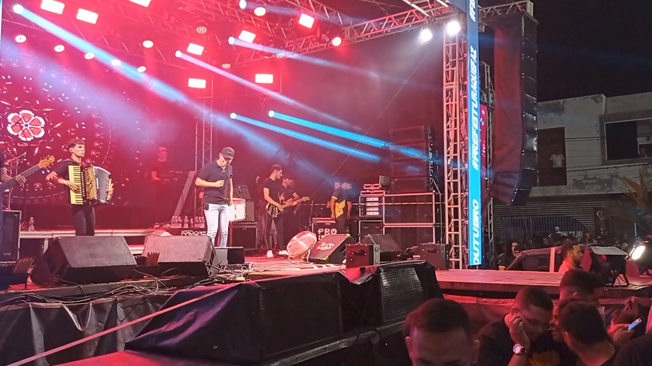 Pegada do coyote na festa de nossa senhora das vitórias no monte do galo -BLOQUEADO