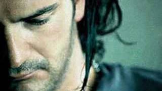 Miniatura del video "Me Enseñaste - Ricardo Arjona"