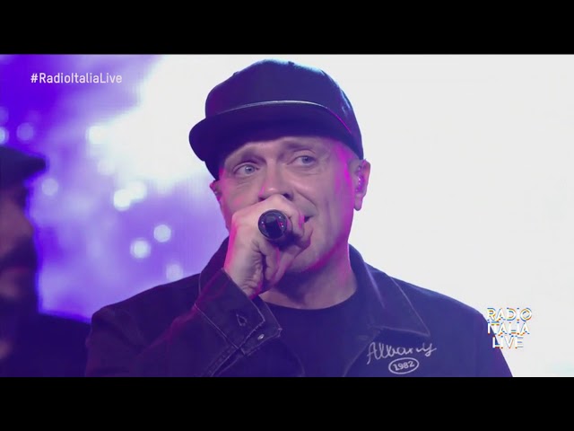 Max Pezzali: L'universo tranne noi Live (Radio Italia 18/01/2018)