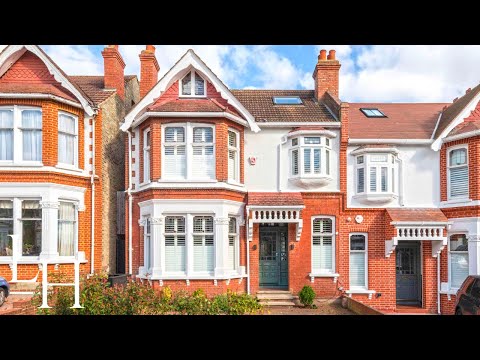 Videó: Kreatív otthoni munkahely egy különleges geometriai külsővel Londonban