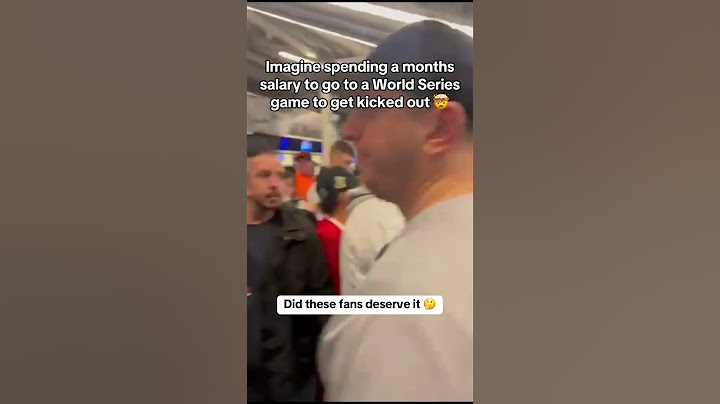 Yankees fans kicked out of World Series for grabbing Mookie Bett’s glove! #worldseries #yankees