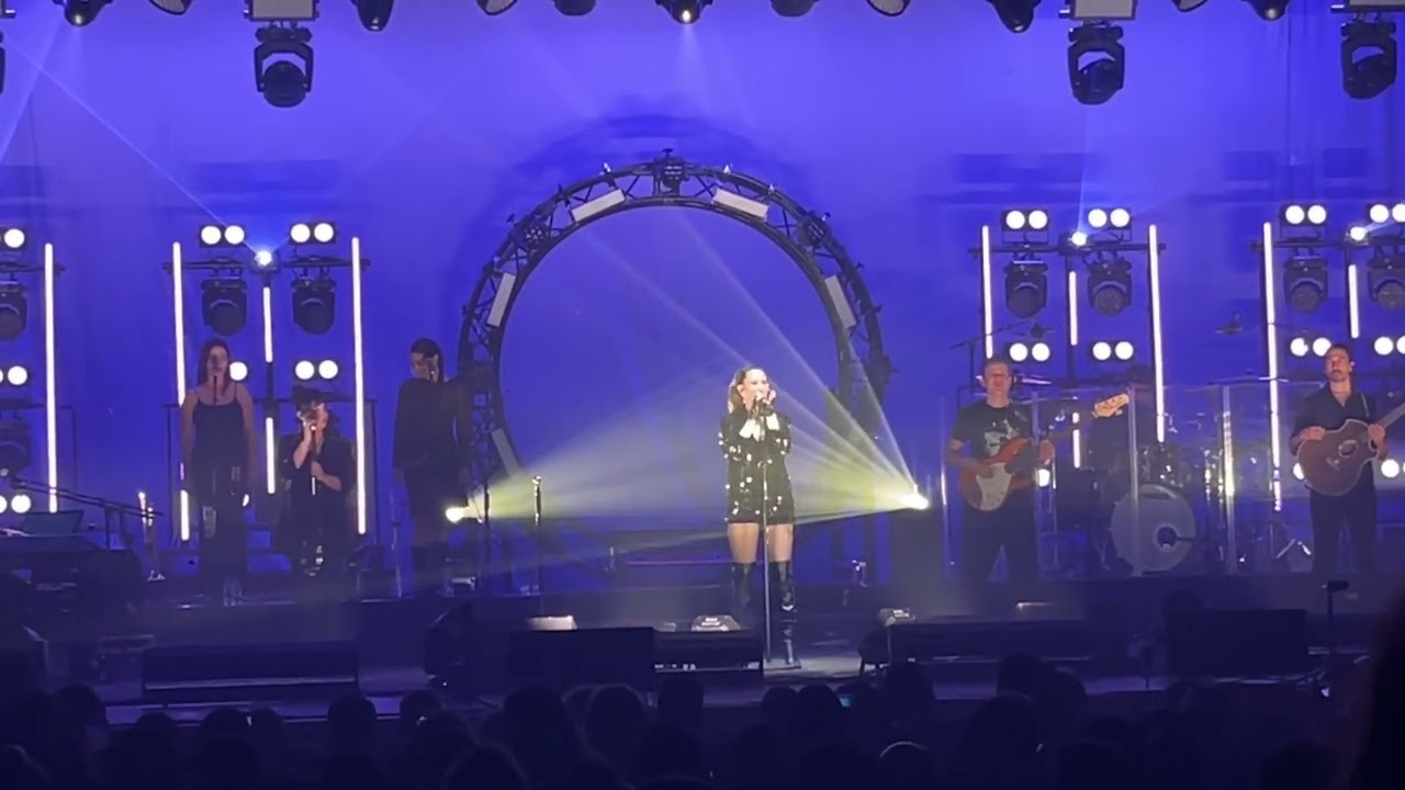 Concierto de Malú en el Palacio de Congresos de Granada. 06 de abril de 2024