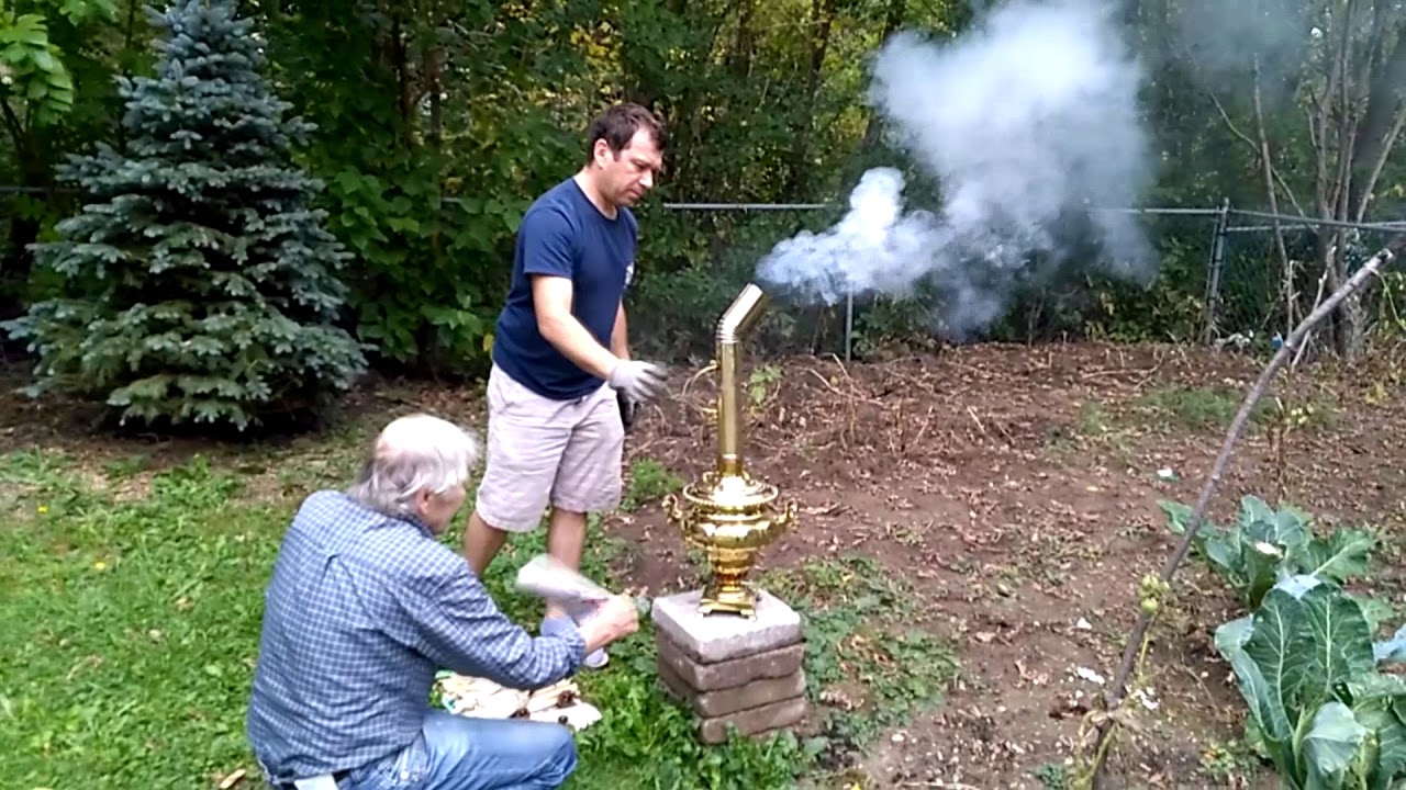 Brewing Tea Russian style with a 150 year old SAMOVAR - Тульские самовар