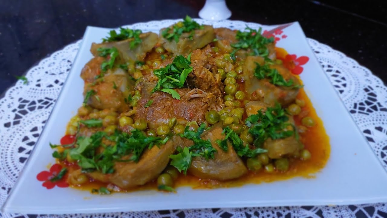 جواز قرنون بالجلبانة احمر التقليدي .. بنة و لا اروع لرمضان .djwaz artichaux  petits pois sauce rouge