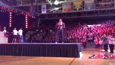 Walter Mendenhall Introduces Rashard Mendenhall at...