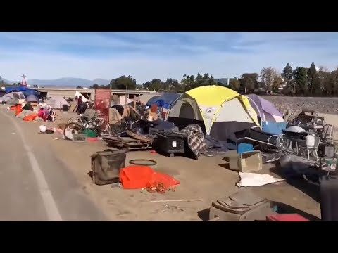 Видео: Какое количество бездомных в Калифорнии?