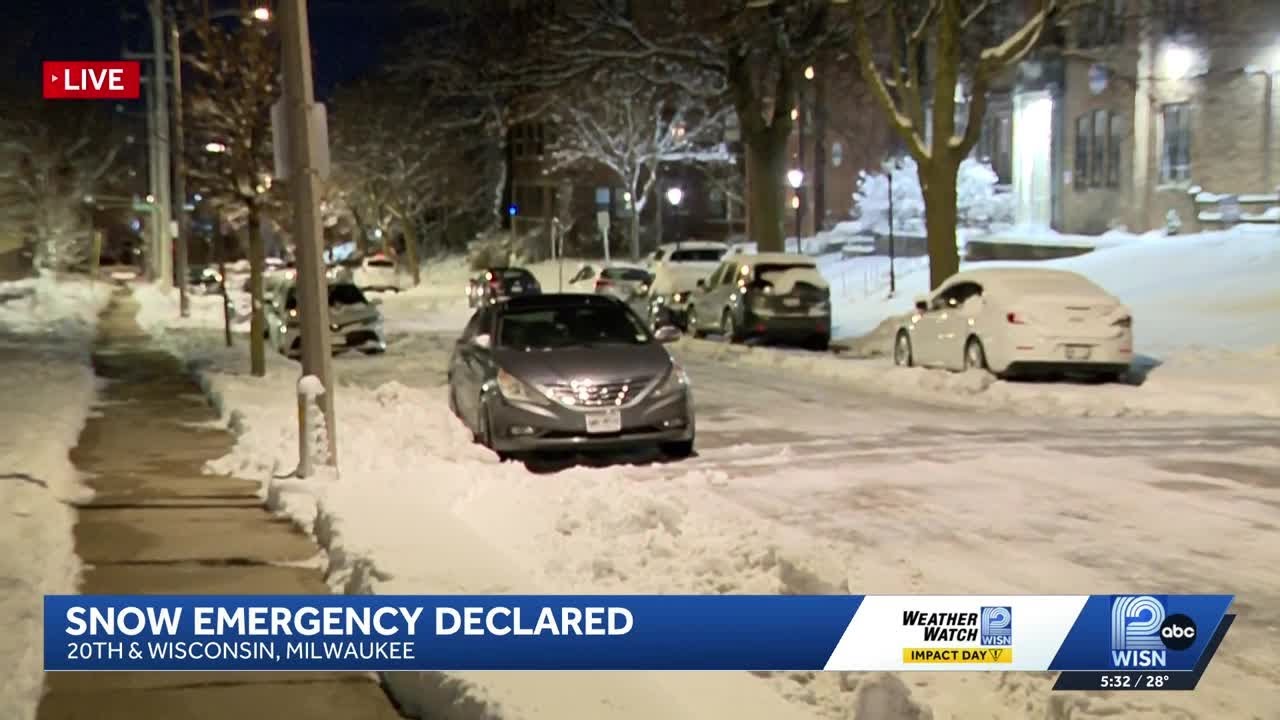 City of Milwaukee declares snow emergency