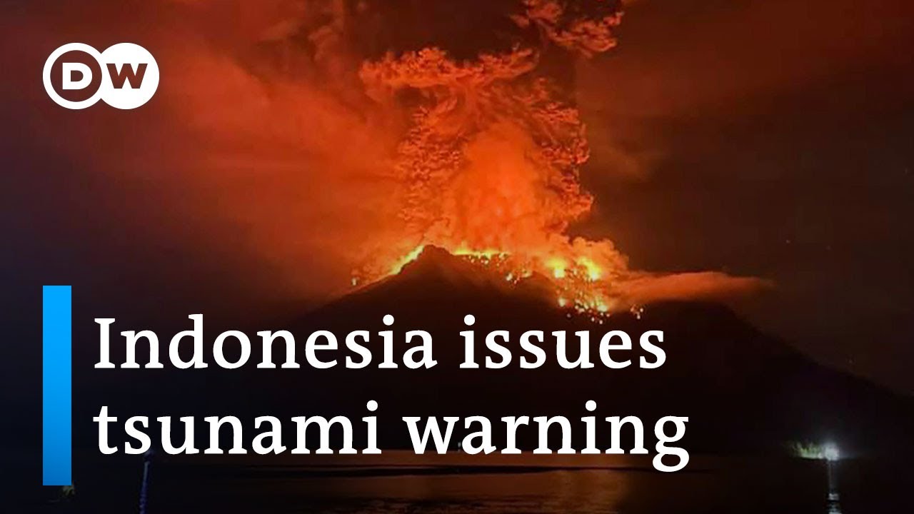 Crazy scenes in Indonesia as the Mount Ruang volcano erupts again