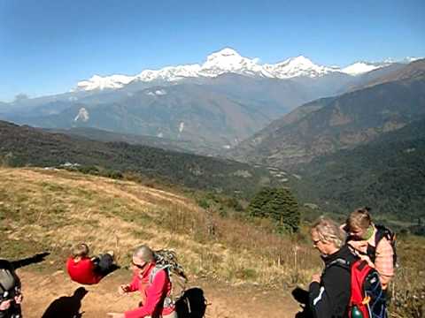 Video: Vaellus Annapurnan Pyhäkköyn Nepalissa - Matador Network