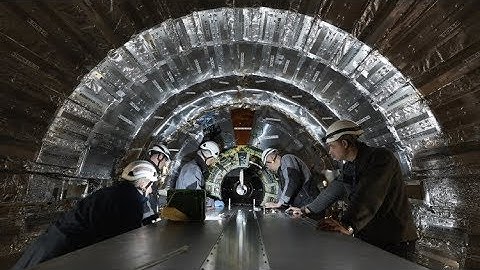 Inside the CMS beam pipe in 360°