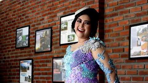 Bentang panggung-Lina tespong