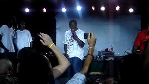 Clipse-Kinda Like A Big Deal (Sneaker Pimps Philly)