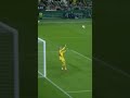 Solo denme un balón de fútbol y les mostraré lo que puedo hacer.-Leo Messi #shorts #shortsviral #gol