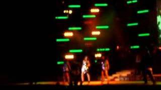 Hilary Duff - Outside of You Part 1 (Scotiabank Place, September 5th, 2007)