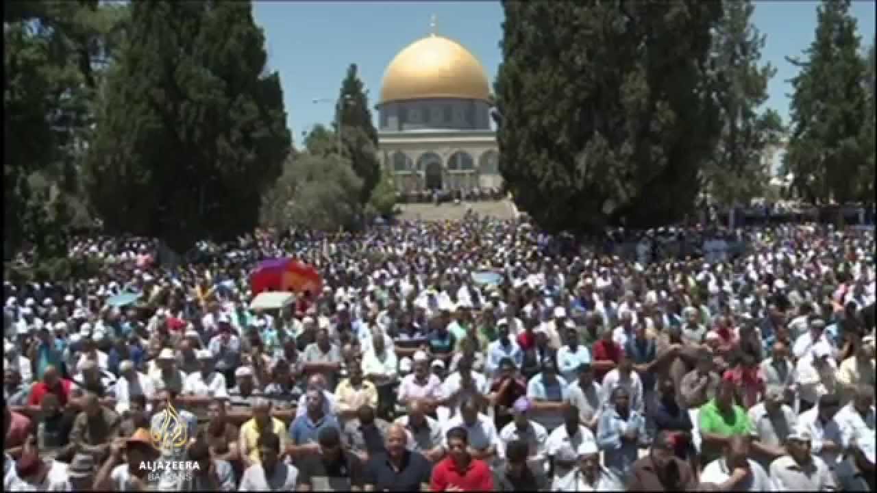 يُسمح للفلسطينيين بدخول المسجد الأقصى