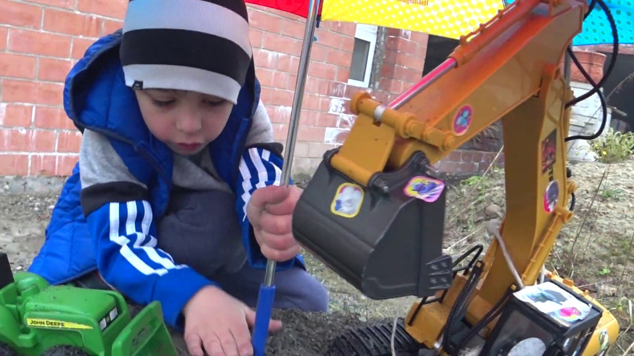 Продолжение стройки гаража , прокололи колеса - YouTube