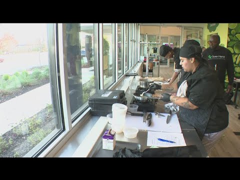 Open Hand adds free food service training program