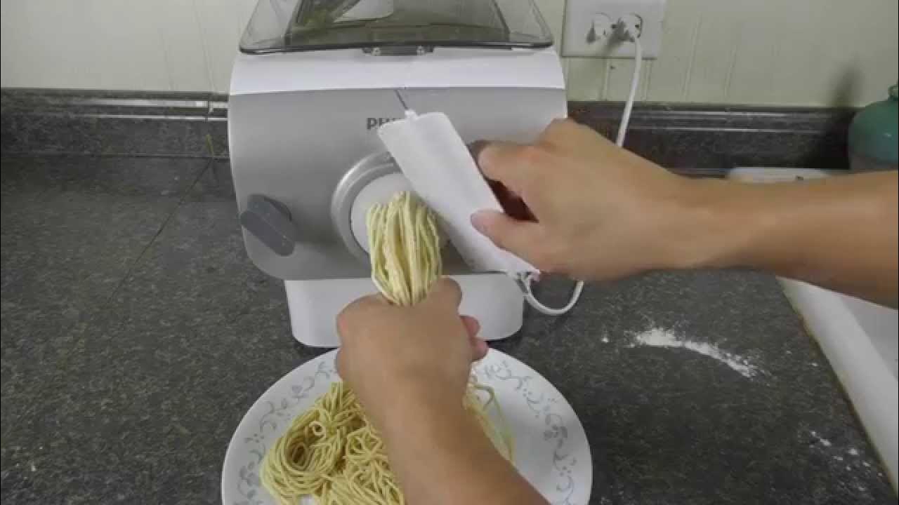 0005 Making Egg Noodle with Phillip Pasta Maker 