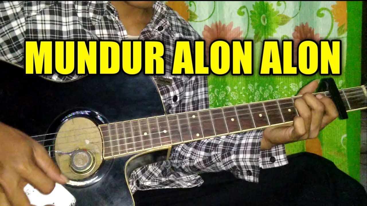 Mundur alon alon (karaoke + lirik) cover akustik - YouTube