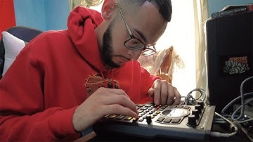Flipping vinyl records on the SP404 MK2