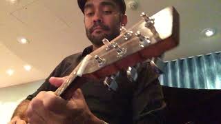 Video voorbeeld van "Nathaniel Andrew Bad Mama Jama solo guitar - Doo Bop Jazz Bar Brisbane"