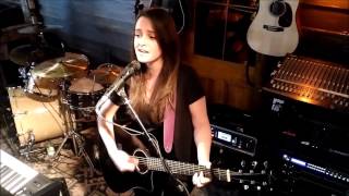 When Will I Be Loved - Linda Ronstadt - Live Acoustic Cover By Laura