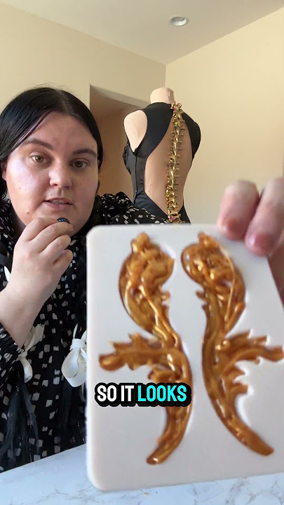 Cosplay & costume techniques: hot glue filigree!!
