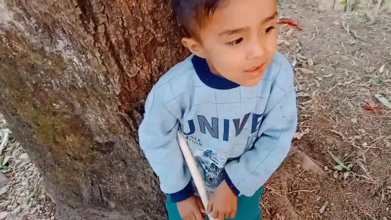 आज हमारे गांव के  शिशु मार्ग में डाला सीमेंट ☺️😊#yutube #dailyvlog #viral 