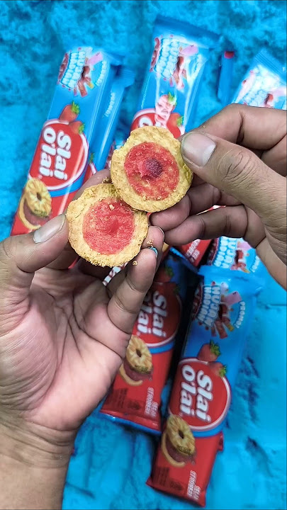 Download lagu #mysterysand⛱️ Berburu 1 Box Biskuit Slai O'lai Strawberry di dalam Pasir ‼️ #bekalanaksehat #jajan