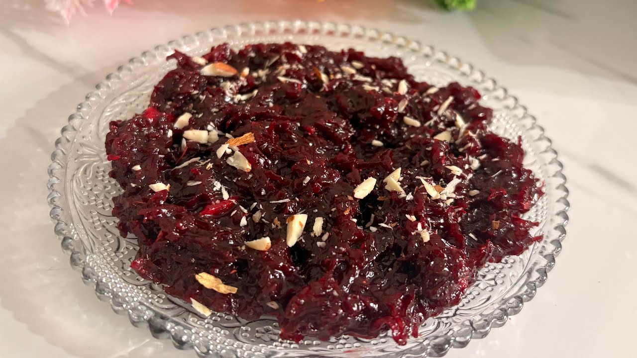 Beetroot Halwa Recipe/ Easy & tasty Sweet Recipe/ झटपट बनवा स्वादिष्ट आणि पौष्टिक बीटाचा हलवा।