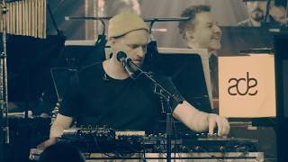 SOHN - Signal (Live with the Metropole Orkest)