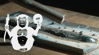Территория сварки -  первый шов | Territory of Welding - first weld bead(Электродуговая сварка. Рассказываем и показываем как правильно зажечь дугу, как правильно наплавлять мета..., 2015-12-21T19:20:45.000Z)