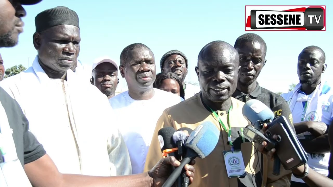 Pose première pierre maison des Artisans de Thiadiaye 