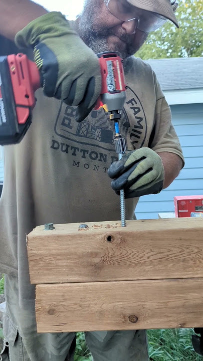 MILWAUKEE M18 BRUSHLESS COMPACT IMPACT DRIVER 3651-20 vs DEWALT XR DCF 887