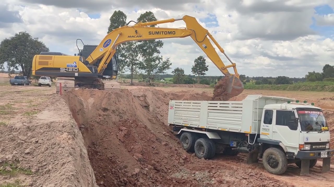 ใหม่กว่านี้ก็อยู่ศูนย์แล้ว SUMITOMO SH210-6 แกะกล่องมาลุยงานใหญ่ทางรถไฟ