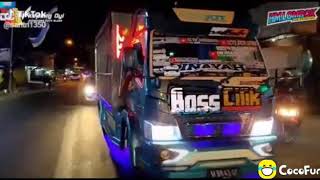 Mobil oleng boss cilik