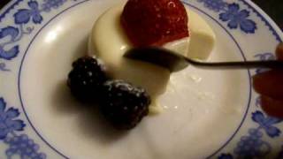 090417 - Eating the panna cotta