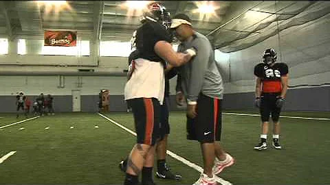 2011 Spring Football - Coach Seumalo