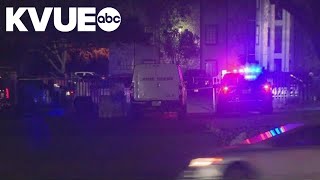 5 people stabbed at North Austin apartment complex