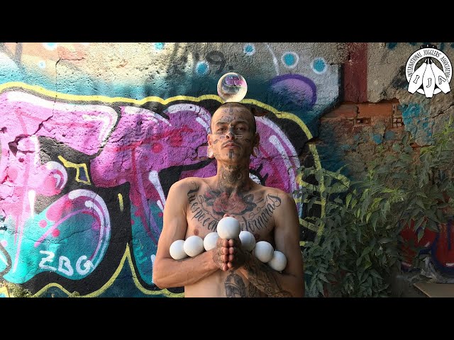 Tricks of the Month by Christofer Silva Chrizes3 from Brasil | Juggling balls class=