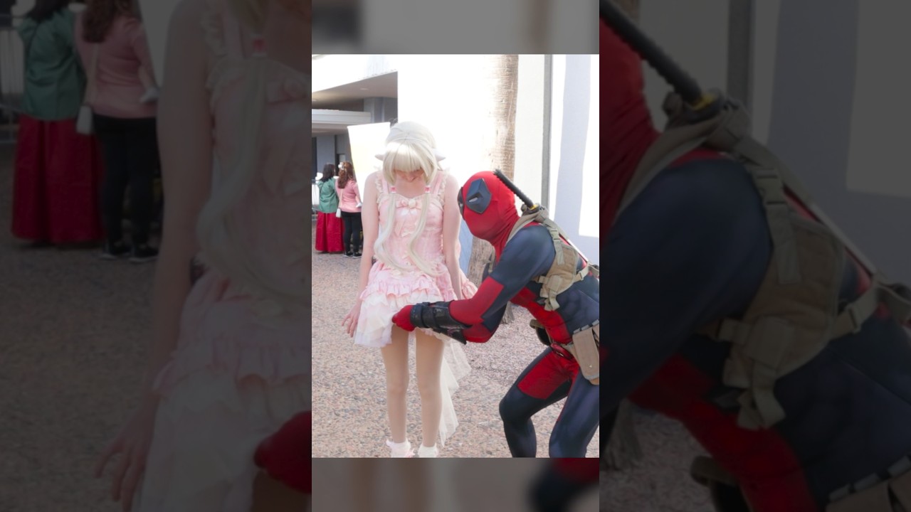 Deadpool figuring out how to turn on his robot waifu 🤖 #deadpool #chobits #cosplay