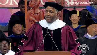 Billionaire pledges to eliminate student loans for Morehouse College Class of 2019