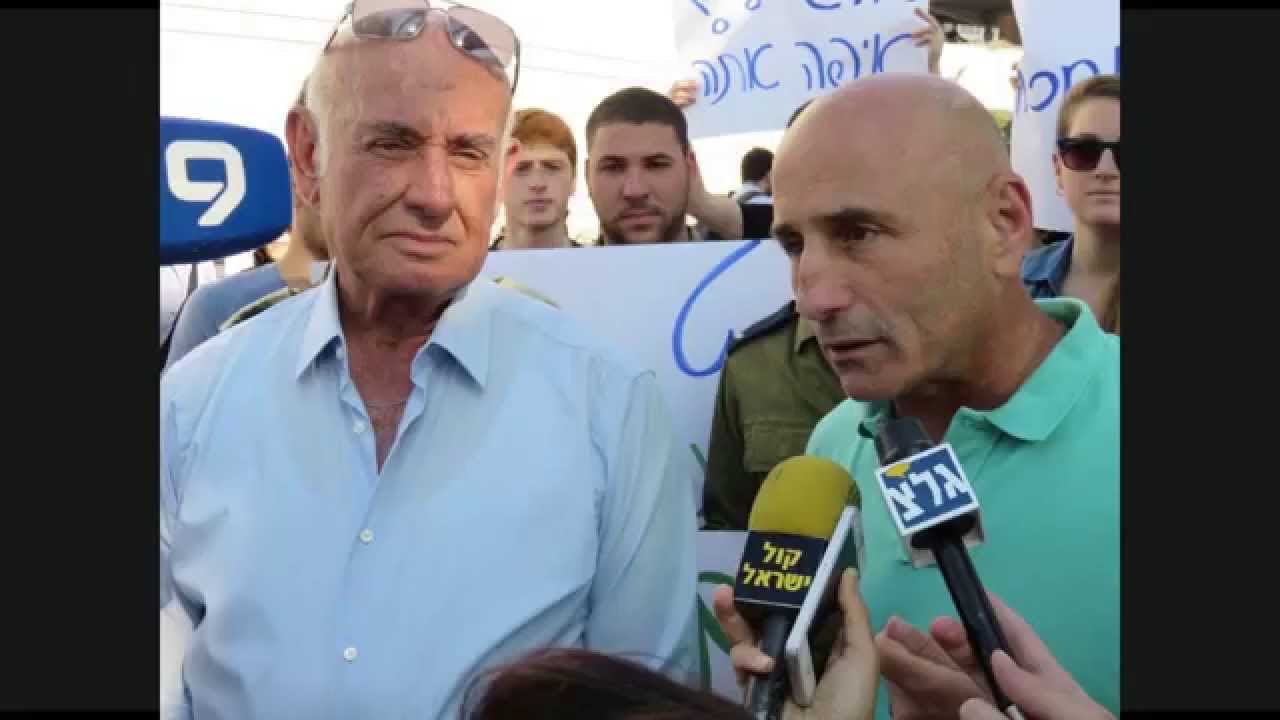 עפר שלח בראיון על הפגנת המילואימיניקים כנגד ביטול השוויון בנטל - YouTube