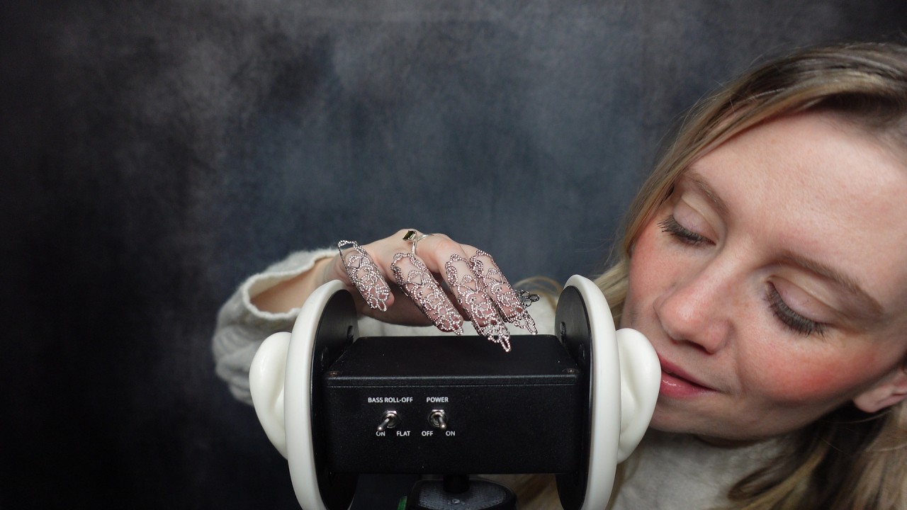 ASMR - Intense Breathy Ear to Ear Whisper🌙 Delicate Scratching 3DIO