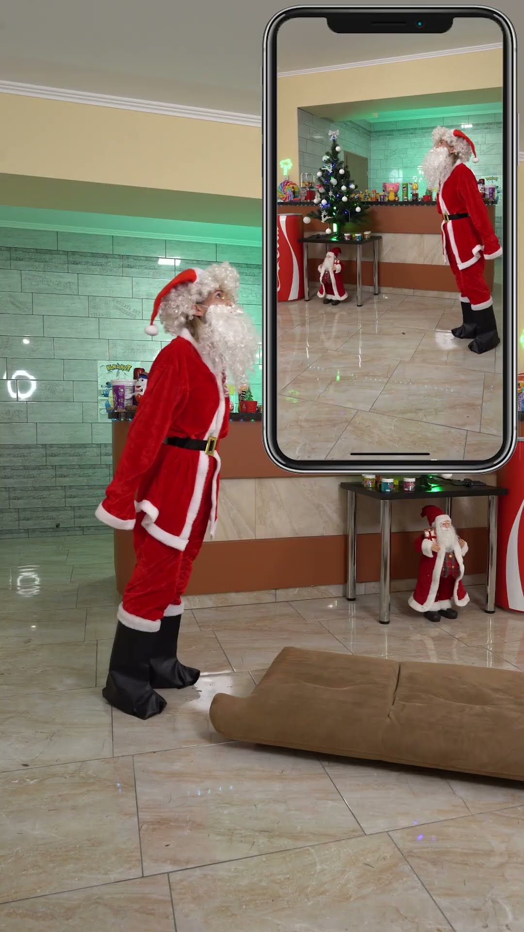 Santa Claus trap at our house - Tutorial