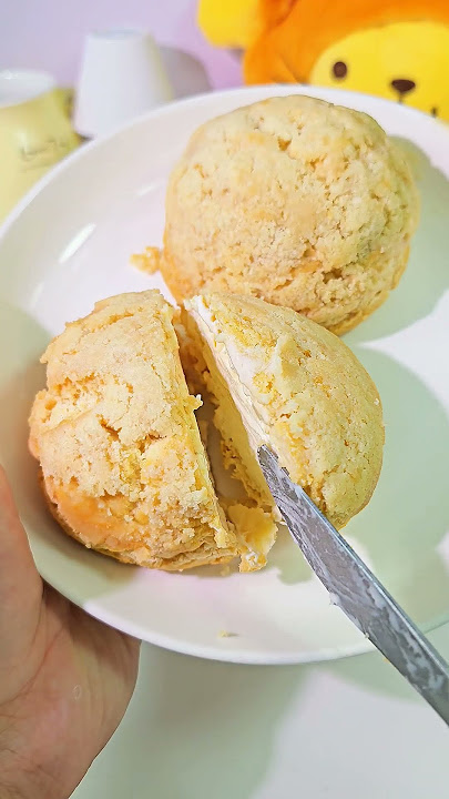 ชูไอศกรีม Magnolia สองรส—Hokkaido Milk และ Rich Chocolate ละมุนหอมมัน  #ChouxIceCream #Magnolia