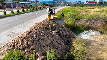 First Start a Perfect Landfill Activity! Delete Flooded Area by Skills Dozer D31A with 5Ton Truck